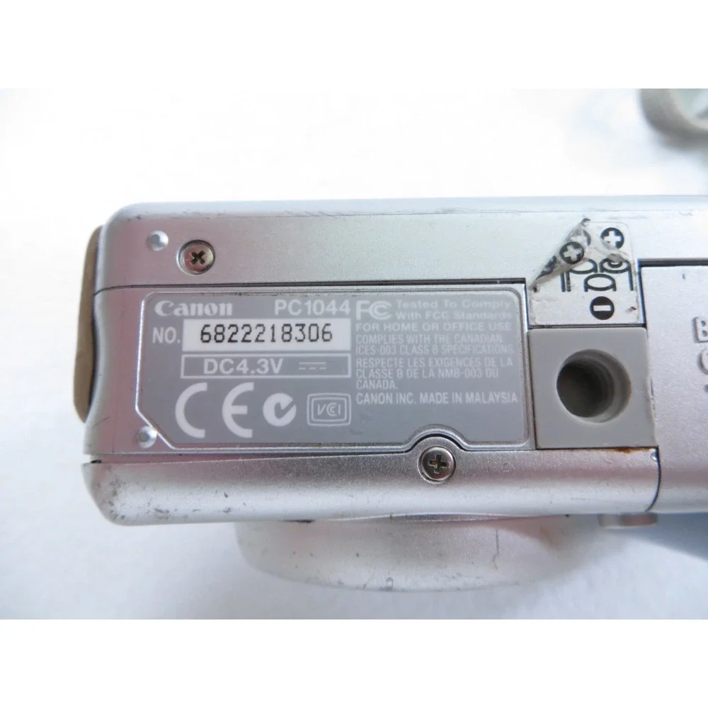 Canon PowerShot A60 2.0 MP Digital Camera AS IS FOR PARTS READ‎